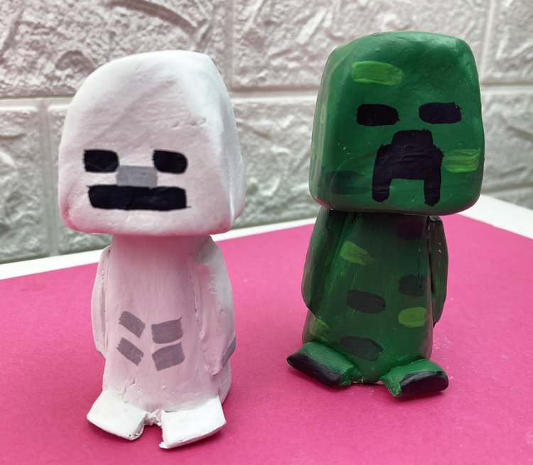 Minecraft Clay Bobbleheads w/ Pop Up Art School (ages 8-12)