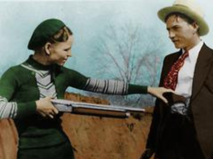 "Together They Lived and Together They Died" - The Tragic Story of Bonnie and Clyde